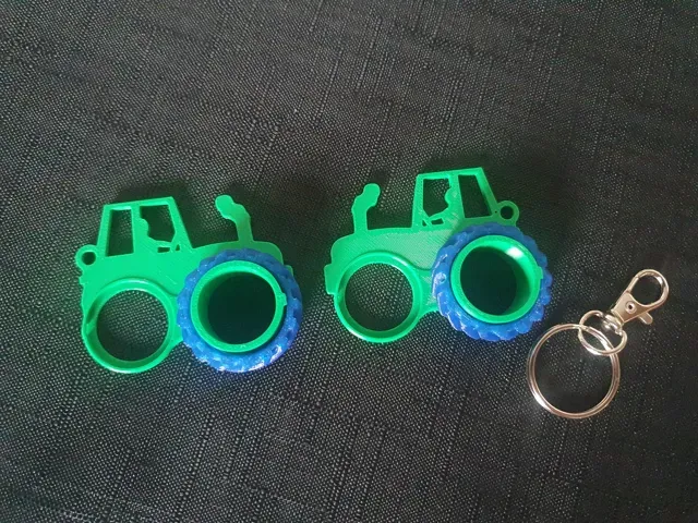 Tractor 'Fidget' Wheel Spinner - Keyring Keychain — Image 15 of 15