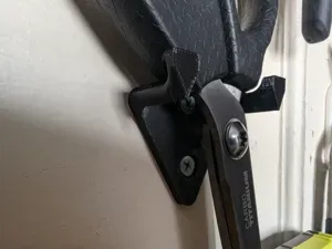 Wall-Mounted Scissor Holder (Universal Fit)
