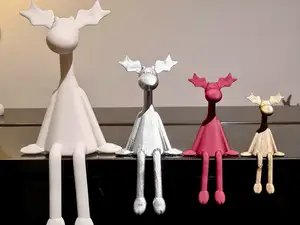 Elchfigur sitzend