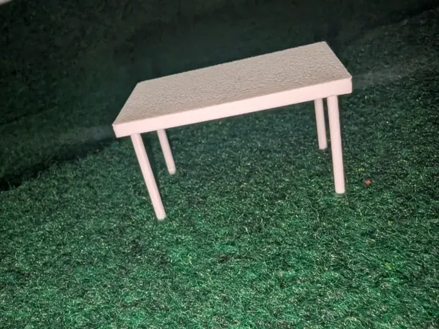 Miniature Table (1:20 Scale) - Tavolo in miniatura