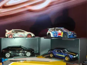 Stackable 1:64 Die-Cast Car Garage