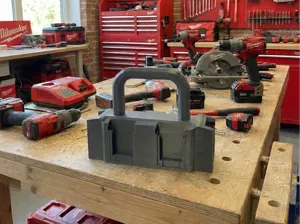 Milwaukee M18 6-Battery Organizer
