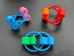 Twisting Loop Fidget toy
