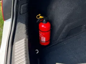 Universal Car Fire Extinguisher QuickRelease Mount