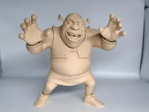 "¡FUERA DE MI PANTANO! – Shrek el Ogro Amenazante"