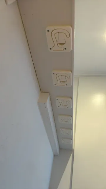 Foldable bottom hanging hook — Image 6 of 15