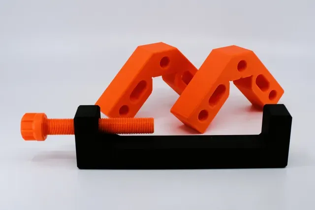Corner Clamp for Woodworking — Image 3 of 7