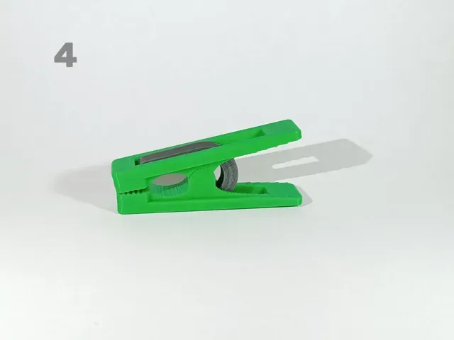 Clothes peg — Image 5 of 6