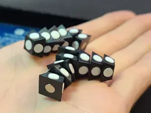 Magnetic 3D Scanning Pyramid Markers