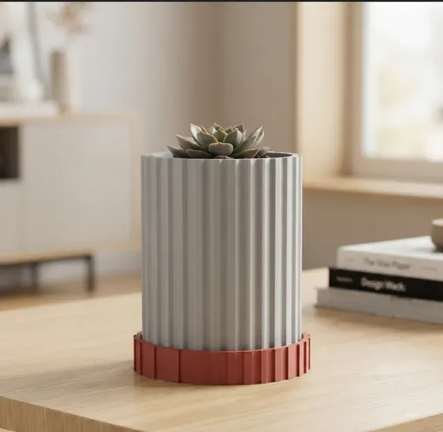 Parametric Geometric Planter & Saucer — Image 2 of 5