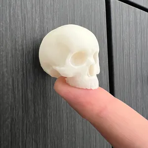 Yorick Skull Knob