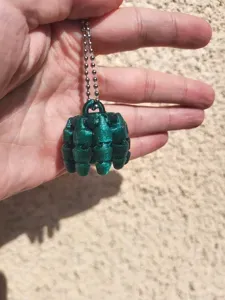 Mini Articulated Octopus Keychain –Flexible Fidget