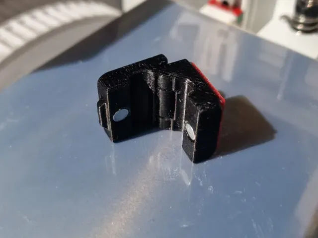 Magnetic Cable Clip Print In Place — Фото 2 из 3