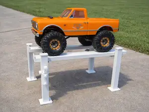 1:24 Scale 4 Post Lift for SCX24 R/C Truck