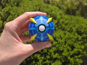 Spinning PokéPoppers Ultraball