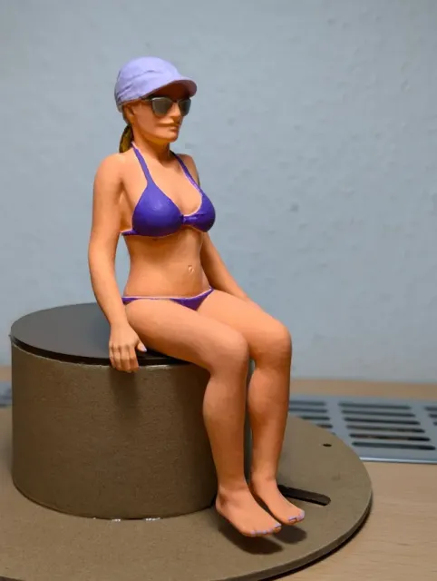 Beach Edition Mog" Co-Pilot – Figure for Unimog — Фото 2 из 8