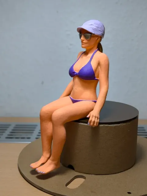 Beach Edition Mog" Co-Pilot – Figure for Unimog — Фото 4 из 8