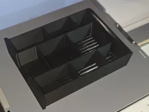 Display shelving unit for a 1:12 scale dolls house