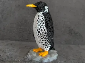 Voronoi Penguin on Iceberg Base