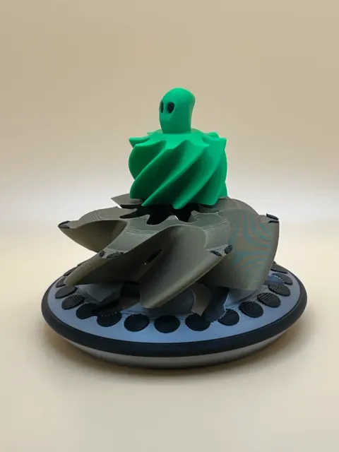 An Alien and his Spaceship — Фото 6 из 8