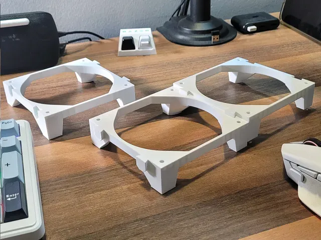 Modular Bottom Fan Spacer - 120mm CASE Cooling Kit — Image 2 of 4