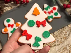 Christmas Tree Cookie Decorating Toy