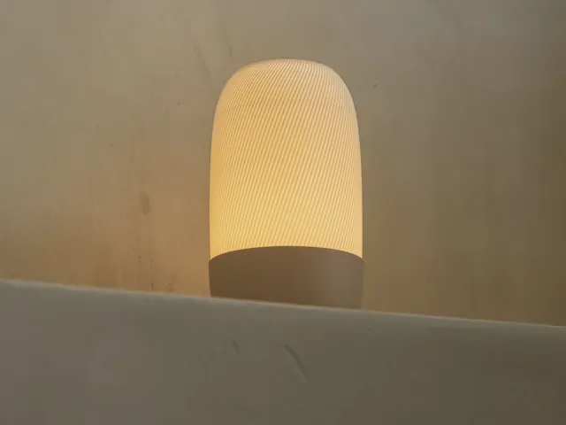 Table Lamp - with Rib Pattern — Фото 7 из 10