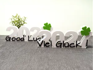 Dekorativer Aufsteller - 2027 Viel Glück/Good Luck