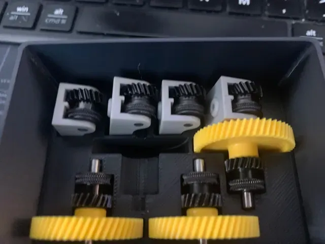 Harbor Freight Parts Case for 4 Extruder Gear Sets — Фото 7 из 7