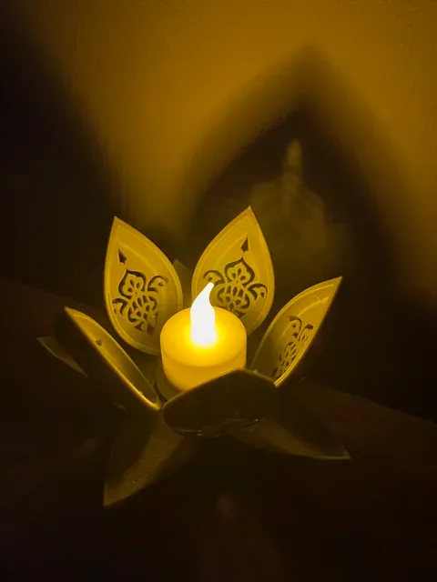 Lotus Flower - Tealight LED Candle Holder — Фото 6 из 6