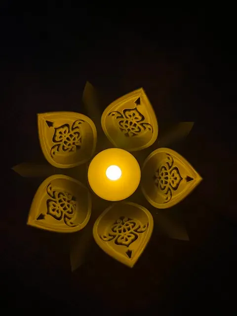 Lotus Flower - Tealight LED Candle Holder — Фото 5 из 6