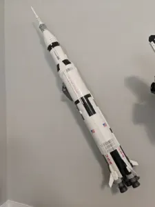 Wall Mount for "Brick" Apollo Saturn V - 10283