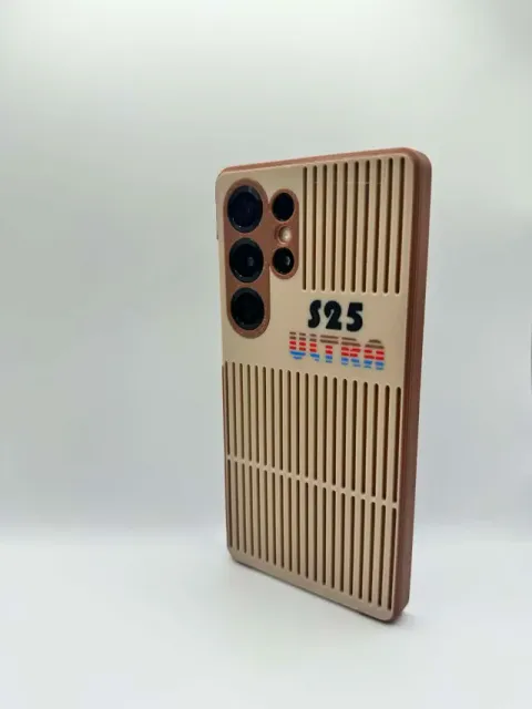 Samsung Galaxy S25 Ultra - Retro-Inspired case — Фото 3 из 6