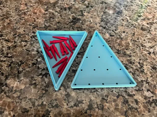 Peg Triangle Game with Storage for Pegs — Фото 2 из 6