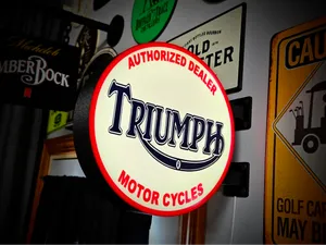 VINTAGE TRIUMPH - 2-Sided Station Lightbox Sign