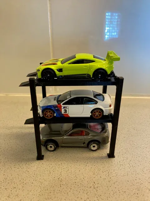 Diecast 1:64 Scale 4-Post Lift Display (No glue) — Фото 3 из 6