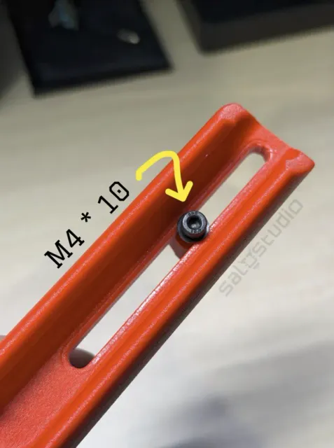 Zebra ZT410 Adjustable Roll Holder (Ø 3.9–12.2 cm) — Image 7 of 7