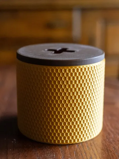 The Revolutionaries' Toilet Paper Tissue Box — Image 16 of 17