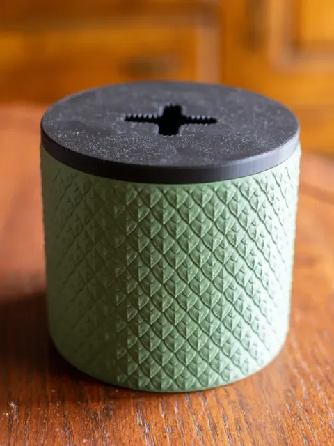 The Revolutionaries' Toilet Paper Tissue Box — Image 17 of 17