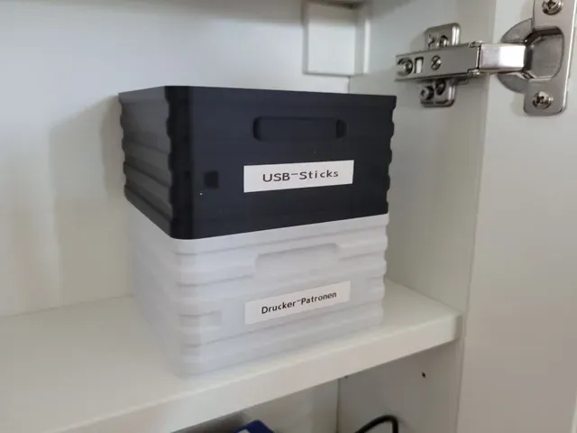 Just a Stackable Box (Vase Mode) — Image 2 of 6