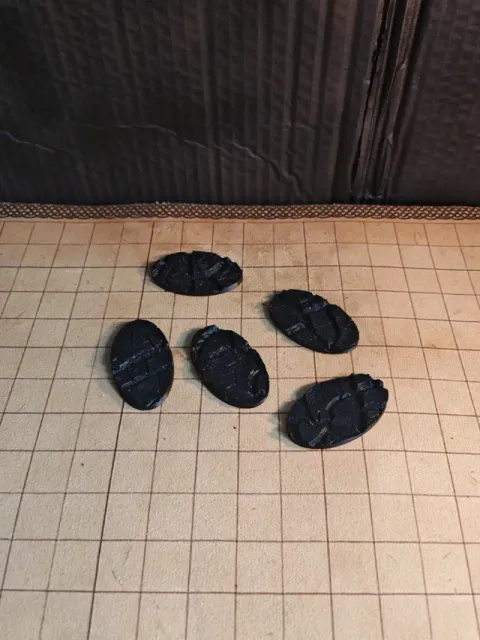 60 x 35 mm Lava / Deep Cracked Mud Base Topper — Image 4 of 8