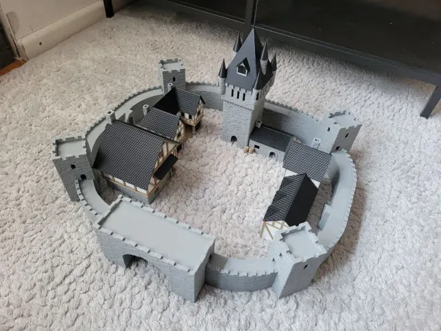 Modular castle — Image 6 of 11