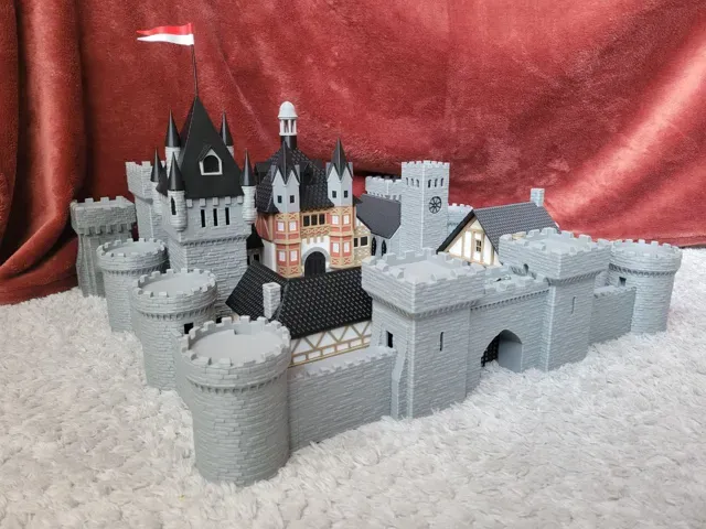 Modular castle — Image 9 of 11