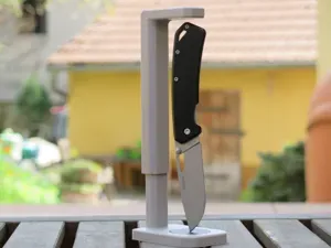 Magnetic Floating Knife Stand
