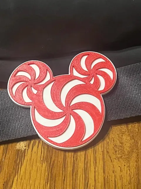 Mickey and Minnie Candy Cane Bag Strap Charm — Фото 6 из 6