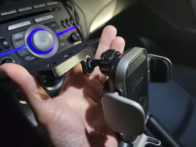 Car CD Slot Ball Mount - 17mm ball - 4mm thick — Image 3 of 7