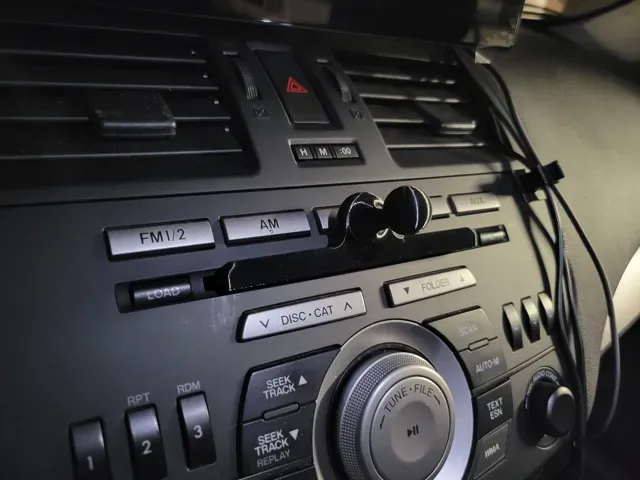 Car CD Slot Ball Mount - 17mm ball - 4mm thick — Image 7 of 7
