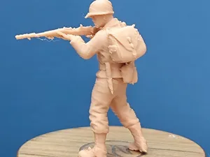 . Infantry Soldier Figure – 1:35 Scale