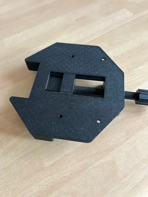 Angle Clamp V2 Full 3D Print No Hardware needed. — Image 5 of 9
