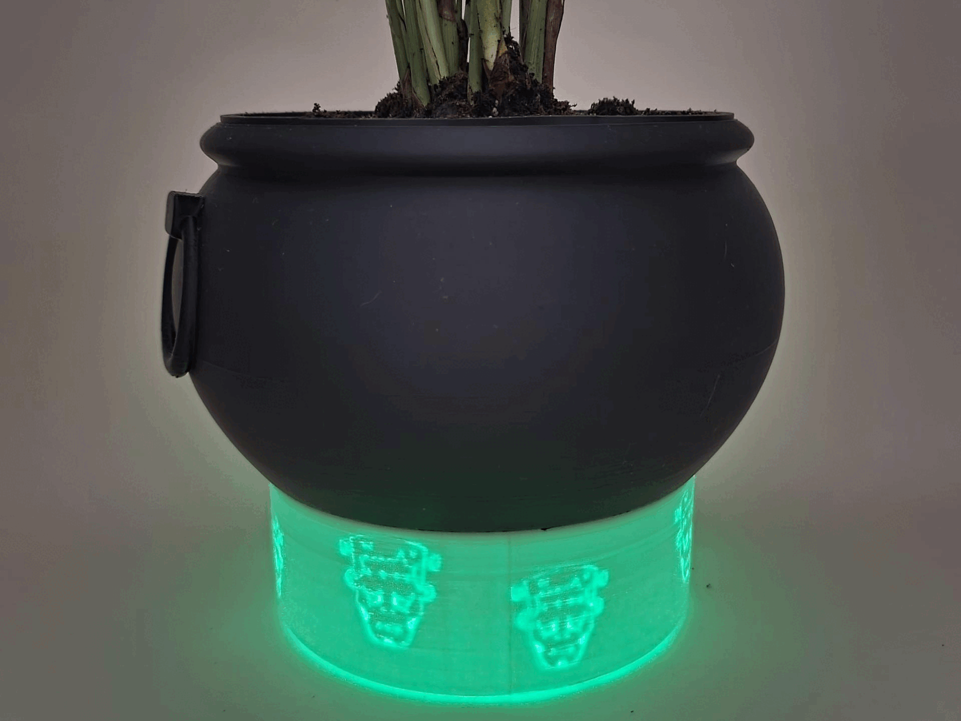 Witch Cauldron Planter Self-Watering Illuminated